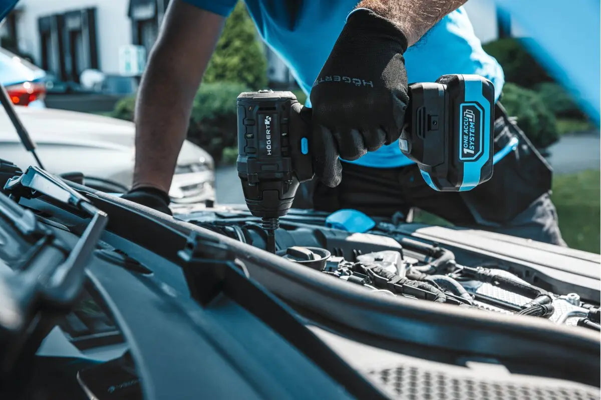 Drill- og Slagskrutrekker Sett – 18V HT2E248-B224IPD