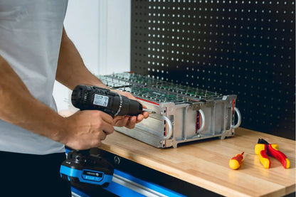 Batteridrill/Bormaskin 50Nm 18V HT2E220-0DD med hurtiglader og batteri inkludert