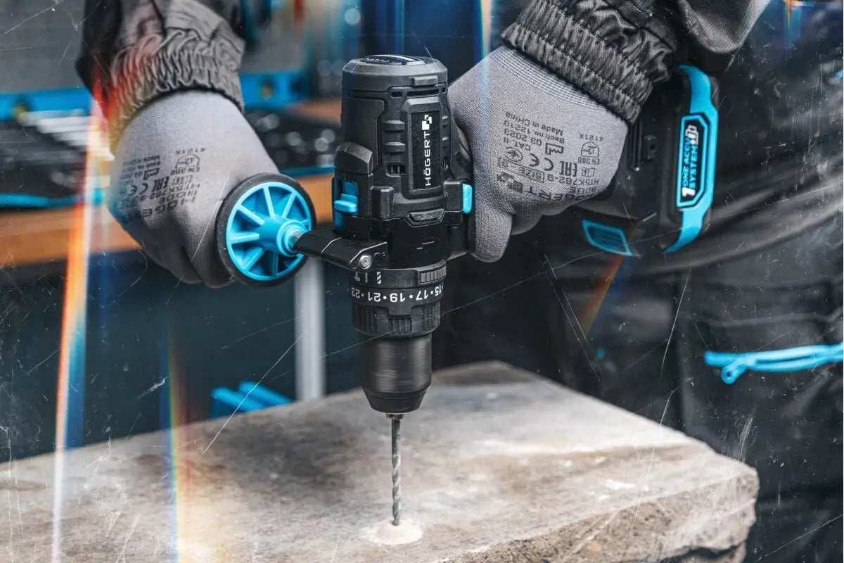 Batteridrill/Slagdrill Børsteløs 100Nm 18V HT2E224-0PD