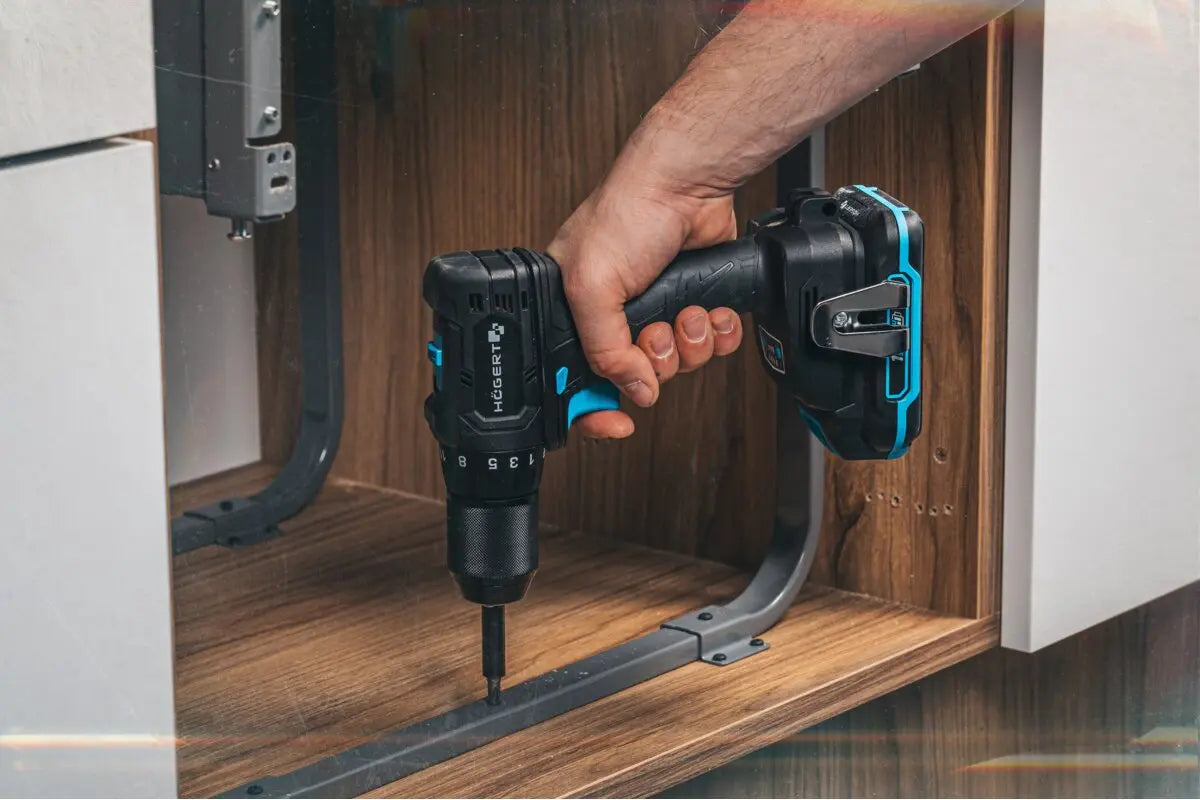 Batteridrill/Bormaskin Børsteløs 40Nm 18V HT2E229-0HD