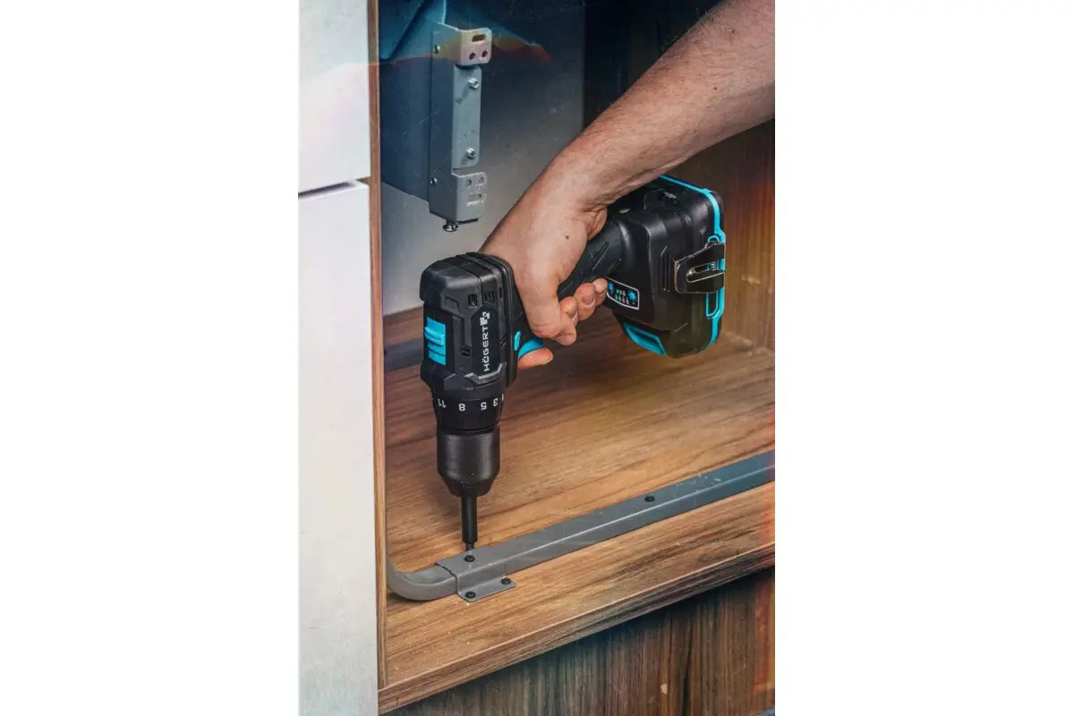 Batteridrill/Bormaskin Børsteløs 40Nm 18V HT2E229-0HD