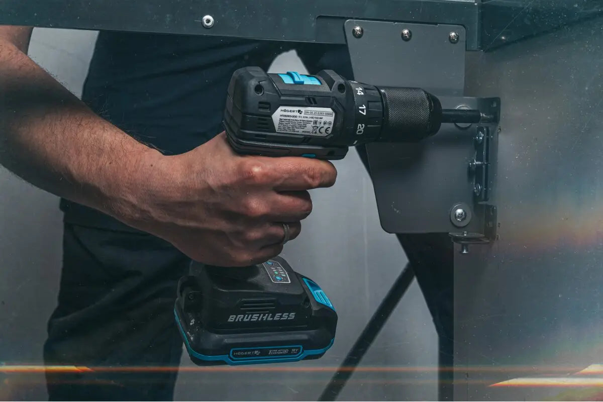 Batteridrill/Bormaskin Børsteløs 40Nm 18V HT2E229-0HD