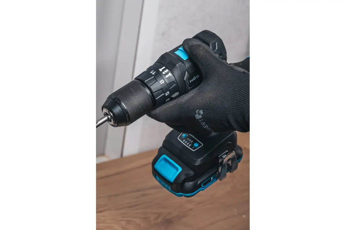 Batteridrill/Slagdrill Børsteløs 40Nm 18V HT2E264-0PD